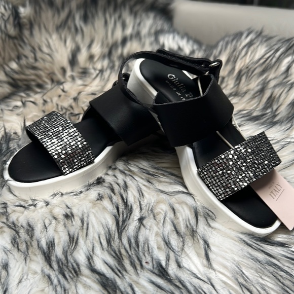 New Girls Black Giulia Palai Sandals,  size 9 - Picture 1 of 6